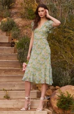 Celestine Floral Ruffle Midi Dress 35 Celestine Floral Ruffle Midi Dress -Chic Outfit Shop 23 01 19 ASTR WEDDING0060