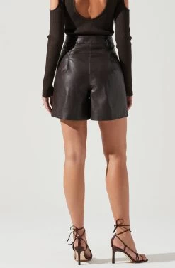 Wilma Faux Leather Shorts -Chic Outfit Shop ACP7242 DARKBROWN 1904