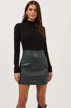 Meika Faux Leather Mini Skirt 20 Meika Faux Leather Mini Skirt -Chic Outfit Shop ACS9072 GREEN 2