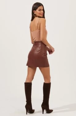 Meika Faux Leather Mini Skirt 28 Meika Faux Leather Mini Skirt -Chic Outfit Shop ACS9072 RUSTBROWN 3