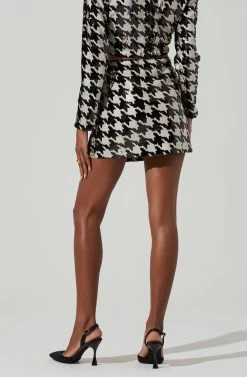 Darby Sequin Houndstooth Mini Skirt -Chic Outfit Shop ACS9104 BLACKWHITE 3
