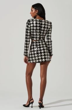 Darby Sequin Houndstooth Mini Skirt -Chic Outfit Shop ACS9104 BLACKWHITE 4