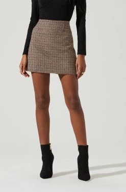 Brina Plaid Mini Skirt -Chic Outfit Shop ACS9107 BROWNBLACK 0656
