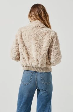 Suzanne Faux Fur Jacket 14 Suzanne Faux Fur Jacket -Chic Outfit Shop ACT15588C OATMEAL 6