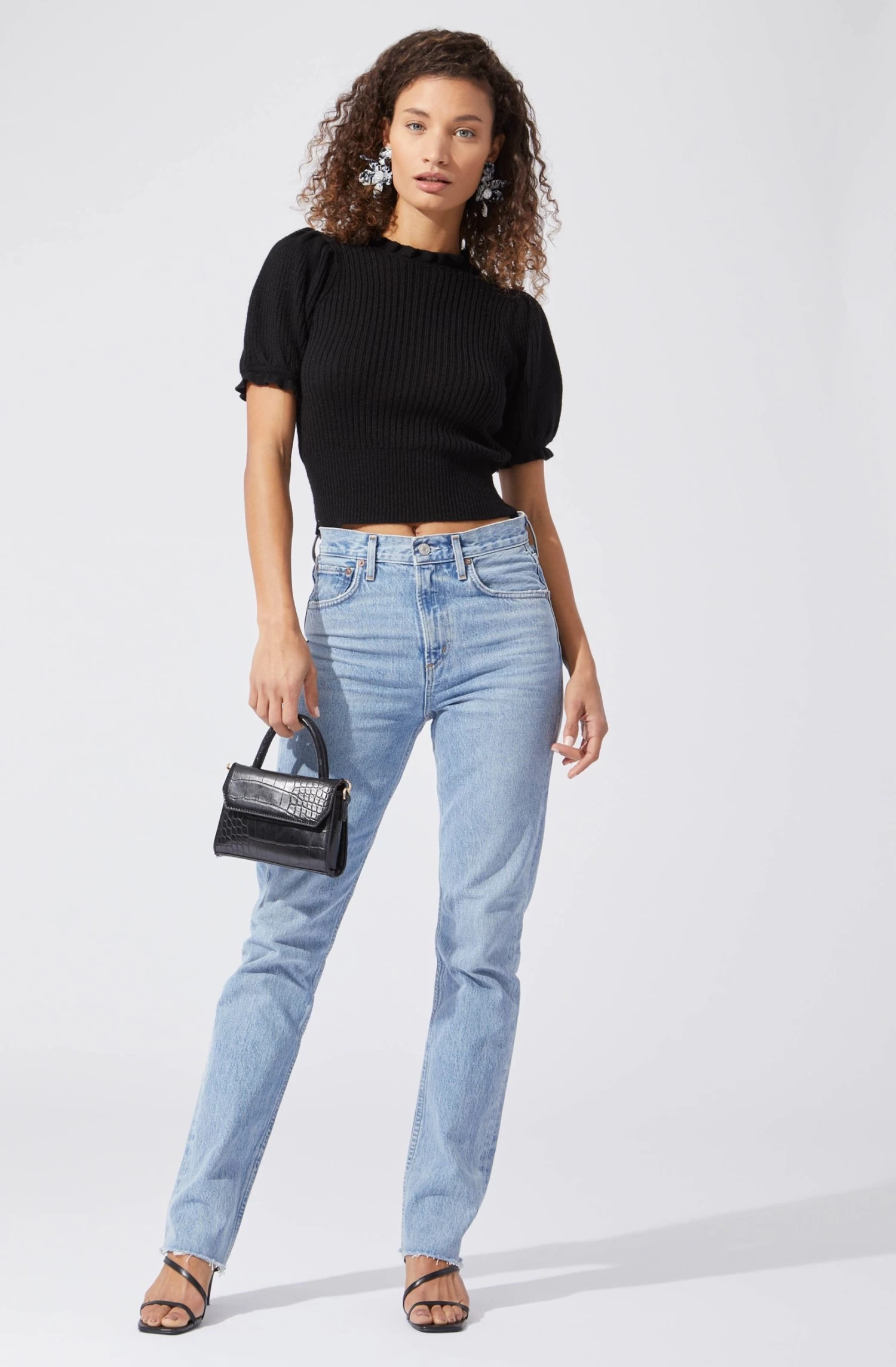 Caitlyn Short Sleeve Sweater 4 Caitlyn Short Sleeve Sweater - Image 2