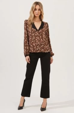 Lula Floral Contrast Collar Top 12 Lula Floral Contrast Collar Top -Chic Outfit Shop ACT16863 BROWNBLACKFLORAL 1