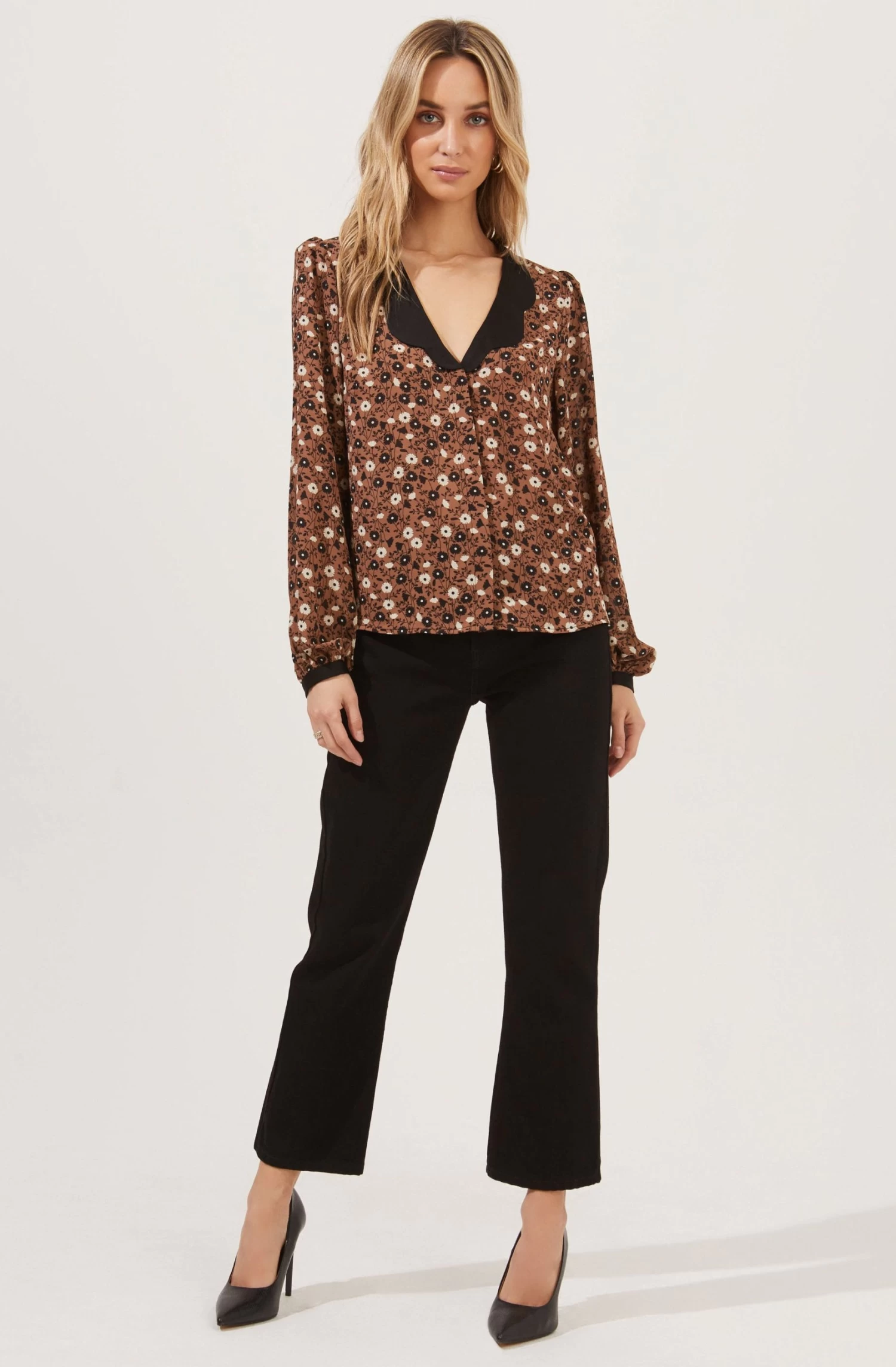 Lula Floral Contrast Collar Top 7 Lula Floral Contrast Collar Top - Image 5