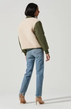 Tegan Faux Shearling Contrast Puffer Jacket 12 Tegan Faux Shearling Contrast Puffer Jacket -Chic Outfit Shop ACT17307 OLIVE IVORY 0936