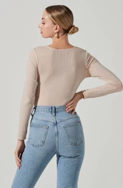 Reese Metallic Twist Front Bodysuit -Chic Outfit Shop ACT17385 CREAMMETALLIC 5