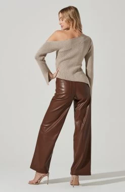 Aldari Asymmetrical Off Shoulder Sweater 11 Aldari Asymmetrical Off Shoulder Sweater -Chic Outfit Shop ACT17433B TAUPESILVER 6