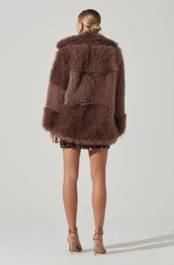 Hadley Faux Fur Coat -Chic Outfit Shop ACT17441 MOCHAMAUVE 6