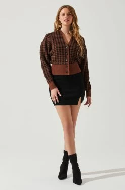 Ruby Houndstooth Cardigan -Chic Outfit Shop ACT17863 DARKBROWNBLACK 1