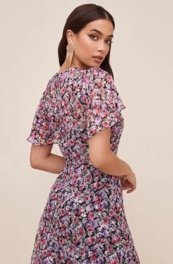 Flutter Sleeve Floral Maxi -Chic Outfit Shop ADR100436 BLACK LILACFLORAL 5