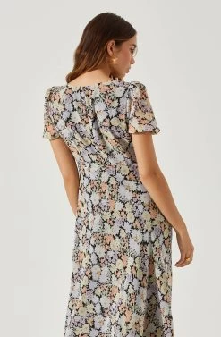 Sweetheart Neck Floral Twist Bust Maxi Dress 24 Sweetheart Neck Floral Twist Bust Maxi Dress -Chic Outfit Shop ADR101729 PAPAYABLACKFRL 6