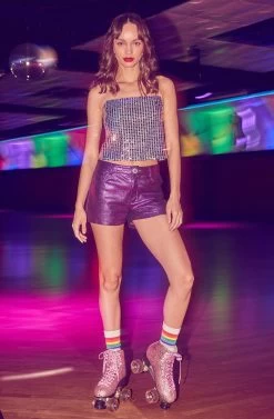 Luxoria Flower Sequin Top -Chic Outfit Shop ASTR HOL22 SKATE 0392 41248762 fc39 4dbf 9b77 38e56c442285