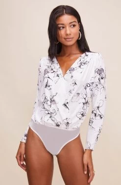 Drape Front Long Sleeve Bodysuit -Chic Outfit Shop AT15181 003 IVORYSKETCHFLORAL 9