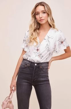Flutter Sleeve Surplice Floral Top -Chic Outfit Shop AT15688B WHITE PINK SKETCH FLORAL 3