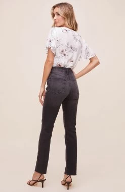 Flutter Sleeve Surplice Floral Top -Chic Outfit Shop AT15688B WHITE PINK SKETCH FLORAL 6