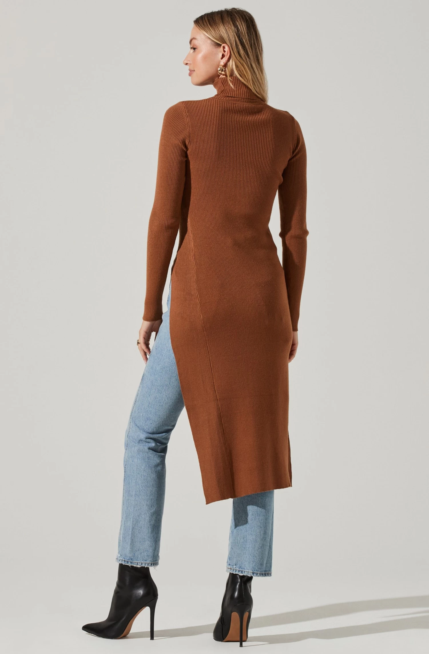 Hi Slit Turtleneck Sweater 13 Hi Slit Turtleneck Sweater - Image 11
