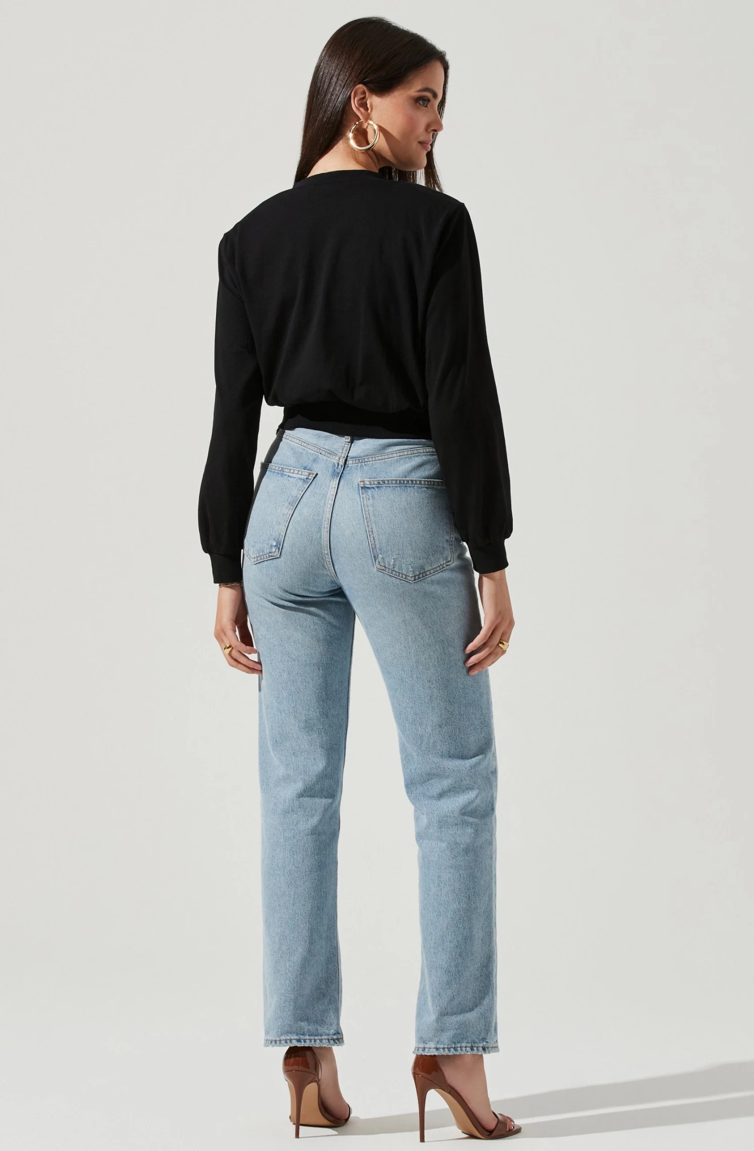 Volume Shoulder Sweatshirt 5 Volume Shoulder Sweatshirt - Image 3