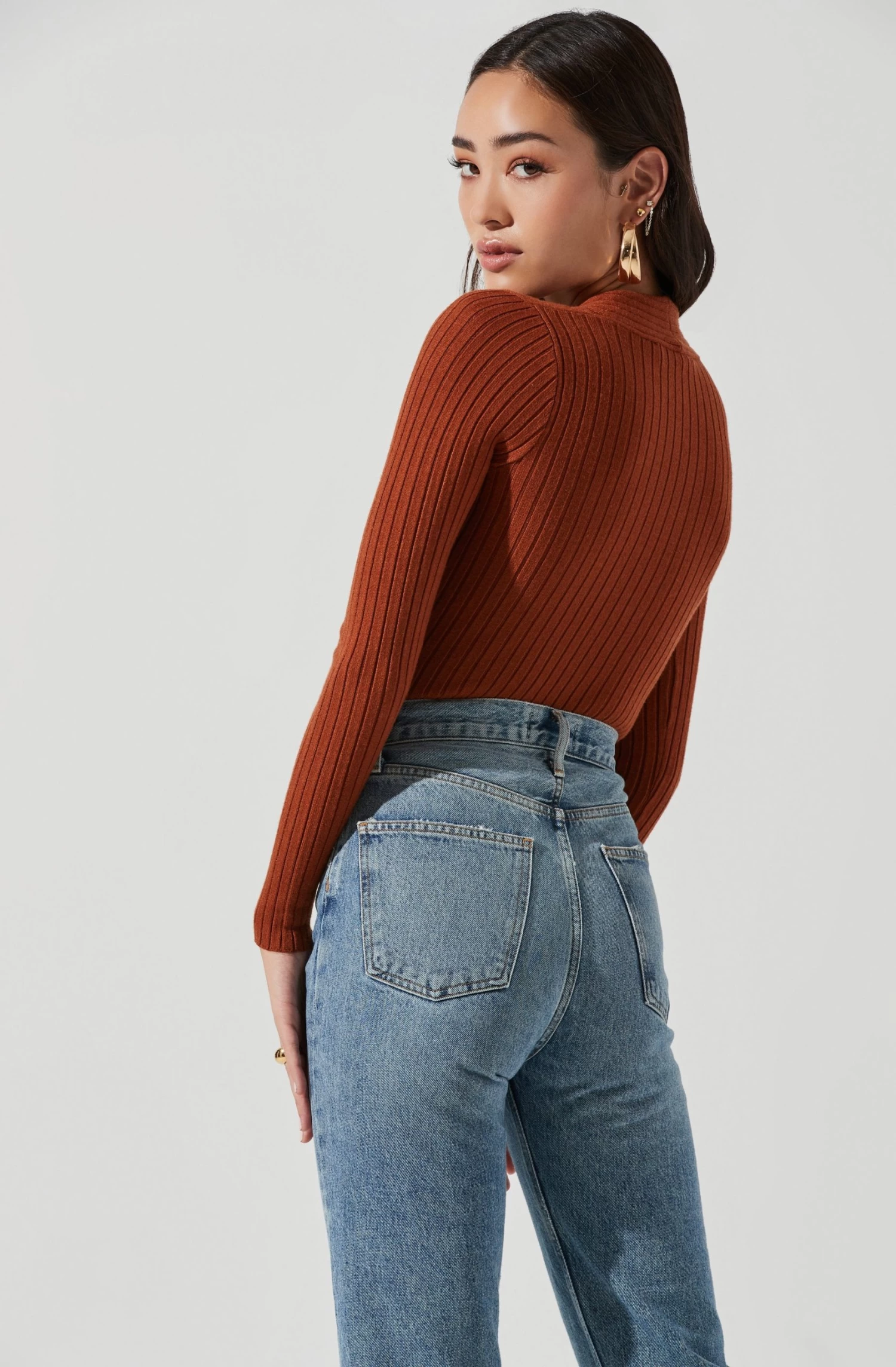 Twist Front Sweater 20 Twist Front Sweater - Image 18