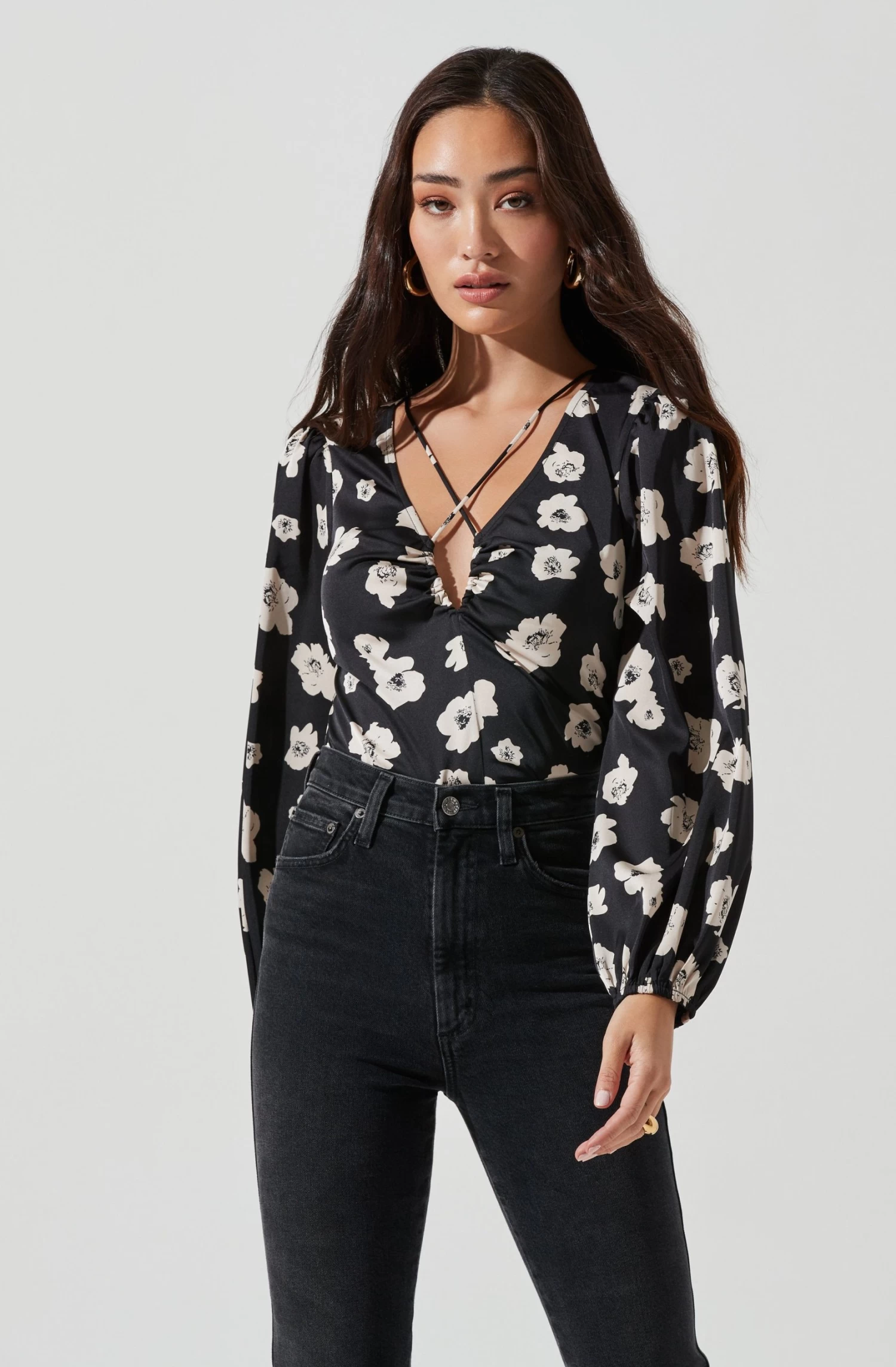 Key Hole Cutout Long Sleeve Top 17 Key Hole Cutout Long Sleeve Top - Image 15