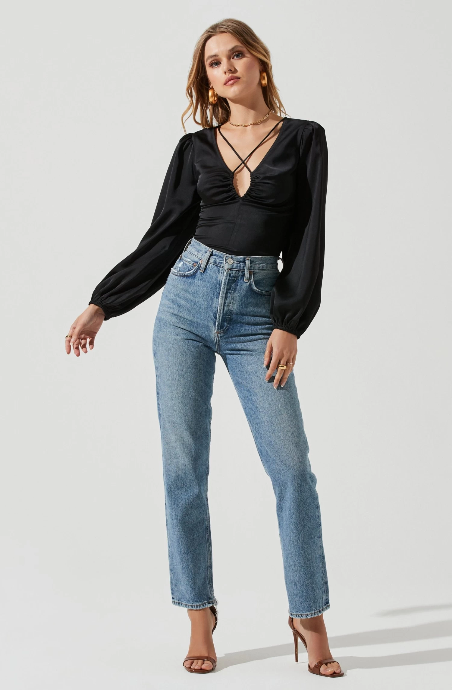 Key Hole Cutout Long Sleeve Top 10 Key Hole Cutout Long Sleeve Top - Image 8