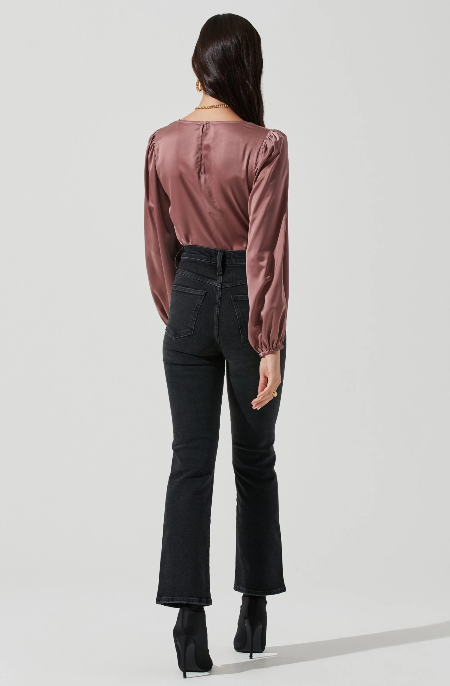 Key Hole Cutout Long Sleeve Top 22 Key Hole Cutout Long Sleeve Top - Image 20