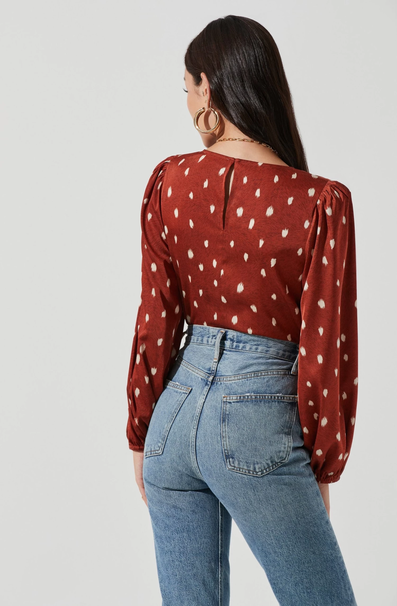 Key Hole Cutout Long Sleeve Top 8 Key Hole Cutout Long Sleeve Top - Image 6