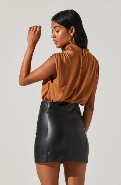 Cowl Neck Sleeveless Top 29 Cowl Neck Sleeveless Top -Chic Outfit Shop AT17256 BROWN 5