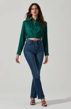 Sutton Satin Button Up Crop Top 29 Sutton Satin Button Up Crop Top -Chic Outfit Shop AT17617 HUNTERGREEN 1