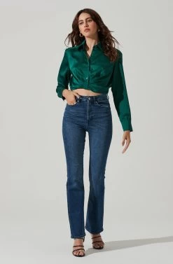 Sutton Satin Button Up Crop Top 31 Sutton Satin Button Up Crop Top -Chic Outfit Shop AT17617 HUNTERGREEN 2