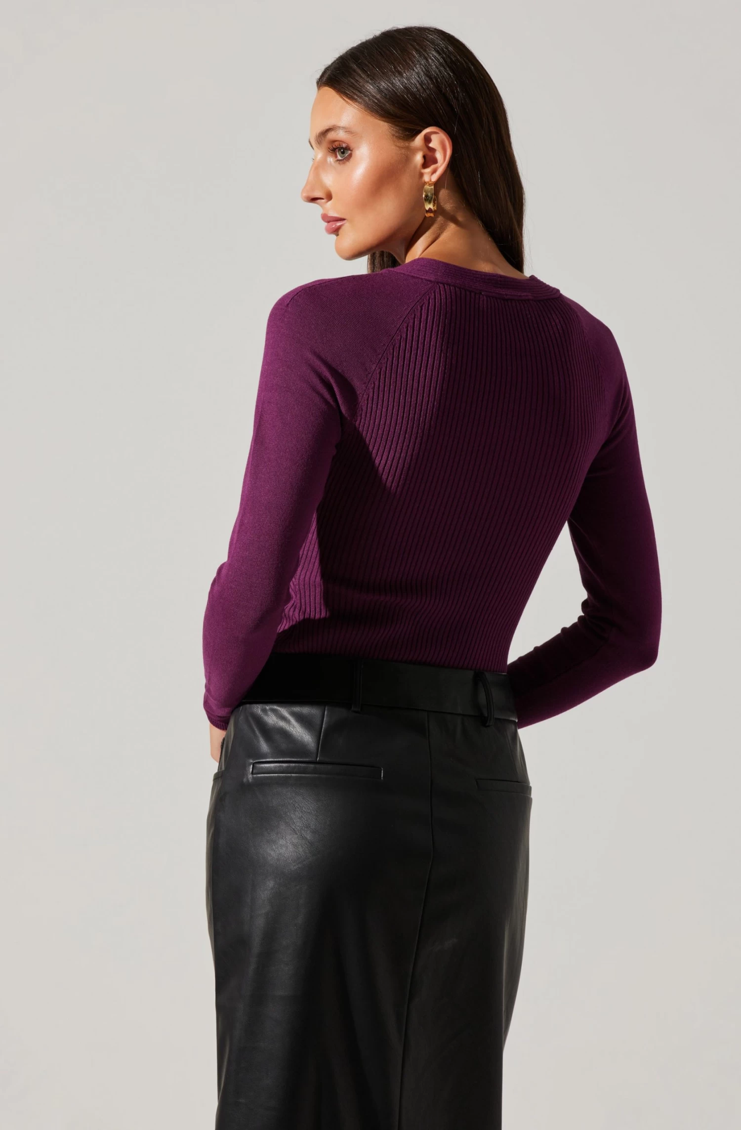Twist Neck Cutout Sweater 14 Twist Neck Cutout Sweater - Image 12